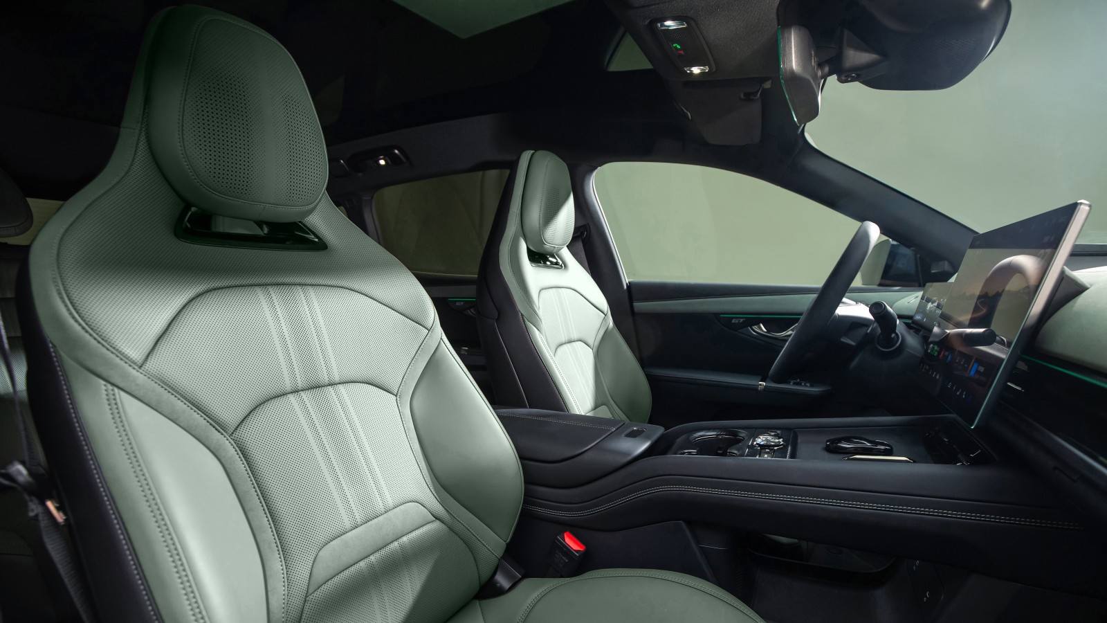 Lynk & Co Goes Long-Roof With a Chatty Dashboard Sidekick in Its First Wagon